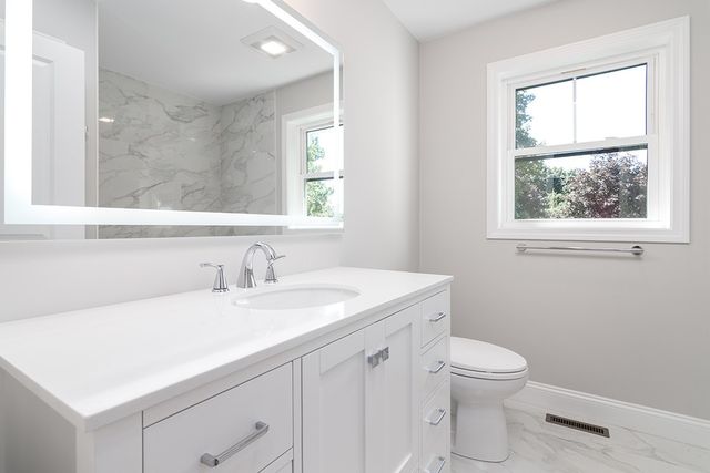 83 Cadora Avenue, Warwick, RI 02886