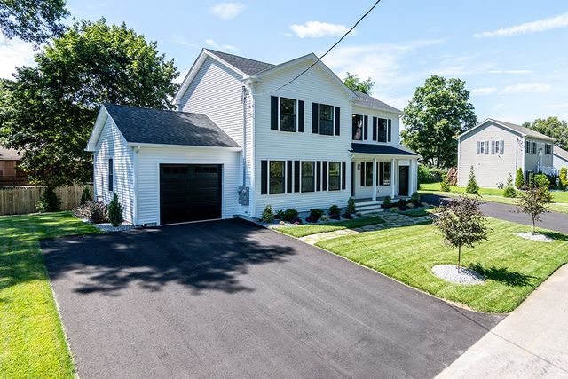 83 Cadora Avenue, Warwick, RI 02886