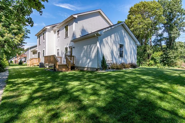 83 Cadora Avenue, Warwick, RI 02886