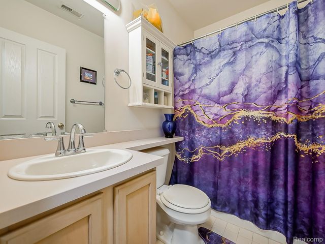 25556 Saint James, Southfield, MI 48075