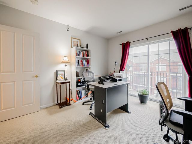 25556 Saint James, Southfield, MI 48075