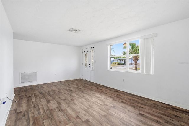 5753 1ST AVENUE, New Port Richey, FL 34652