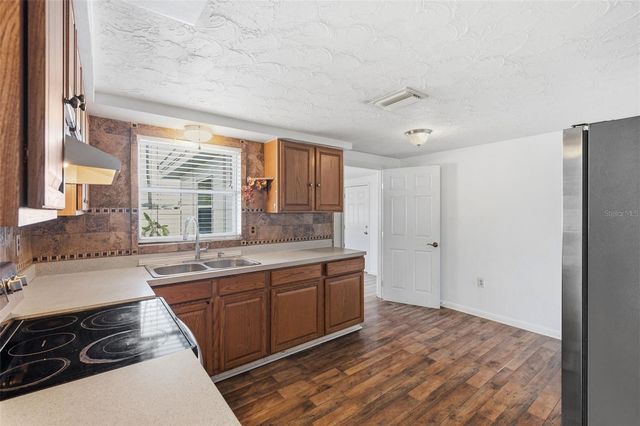 5753 1ST AVENUE, New Port Richey, FL 34652