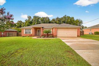 5053 Copperfield Dr, Pace, FL 32571