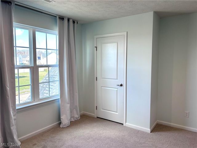 4620 Briar Hill Drive, Ravenna, OH 44266