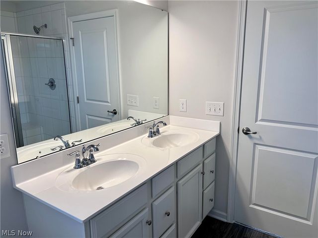 4620 Briar Hill Drive, Ravenna, OH 44266