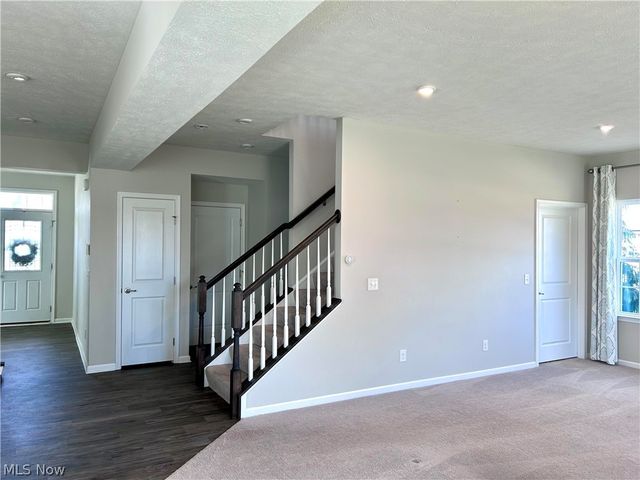 4620 Briar Hill Drive, Ravenna, OH 44266