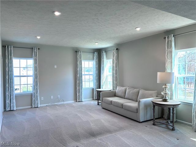 4620 Briar Hill Drive, Ravenna, OH 44266