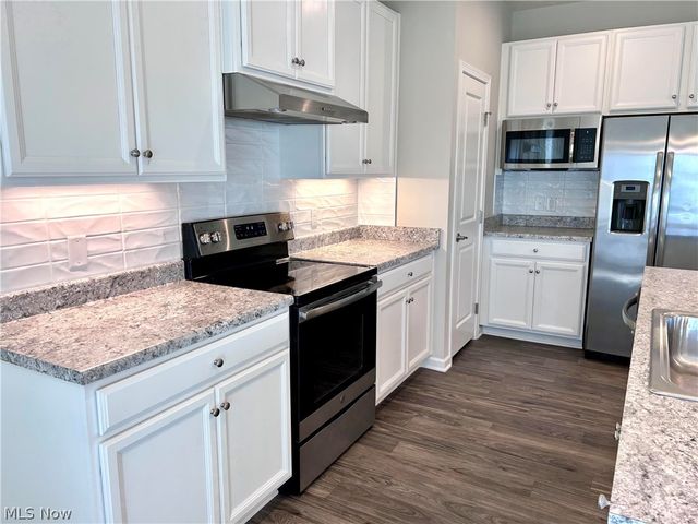 4620 Briar Hill Drive, Ravenna, OH 44266