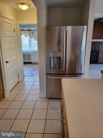 801 NORTHSIDE DR, Fredericksburg, VA 22405