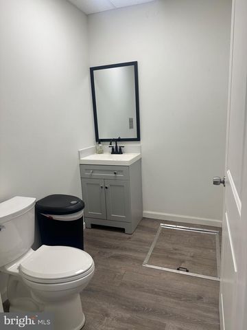 1901 N HOWARD ST #B, Philadelphia, PA 19122