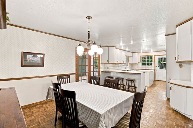 2830 E VALLEY VIEW AVE, Holladay, UT 84117