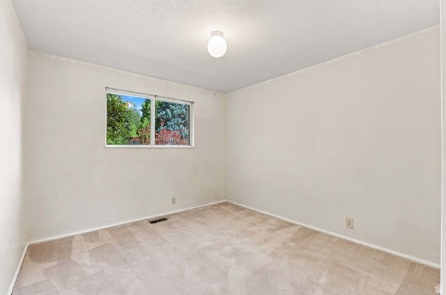2830 E VALLEY VIEW AVE, Holladay, UT 84117