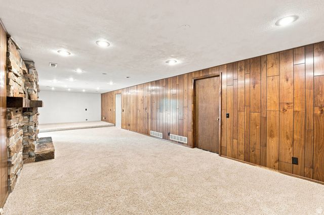 2830 E VALLEY VIEW AVE, Holladay, UT 84117