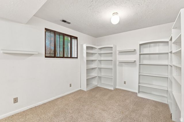2830 E VALLEY VIEW AVE, Holladay, UT 84117