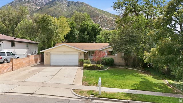 2830 E VALLEY VIEW AVE, Holladay, UT 84117