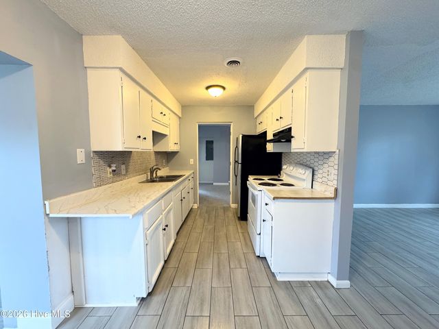 9535 Blake Circle NE, Leland, NC 28451