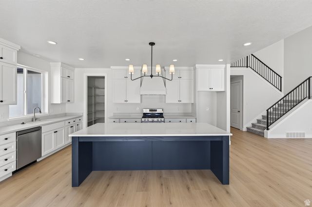 5325 N HONEY SUCKLE WAY, Eagle Mountain, UT 84005