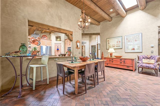 746 Camino Francisca, Santa Fe, NM 87506