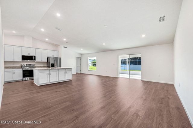 1770 Parrsboro Street NW, Palm Bay, FL 32907