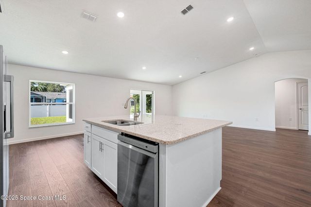 1770 Parrsboro Street NW, Palm Bay, FL 32907
