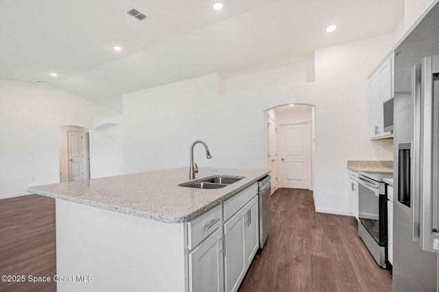 1770 Parrsboro Street NW, Palm Bay, FL 32907