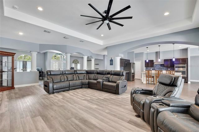 4016 JACARANDA CIRCLE, Brooksville, FL 34604