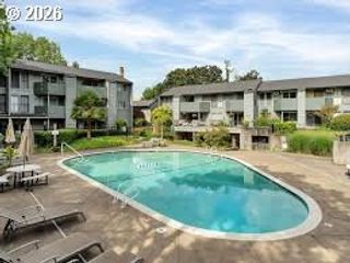 8743 Sw BRIGHTFIELD Cir, Tigard, OR 97223