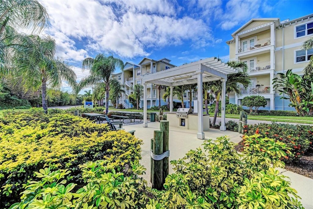 3412 79TH STREET CIRCLE W 202