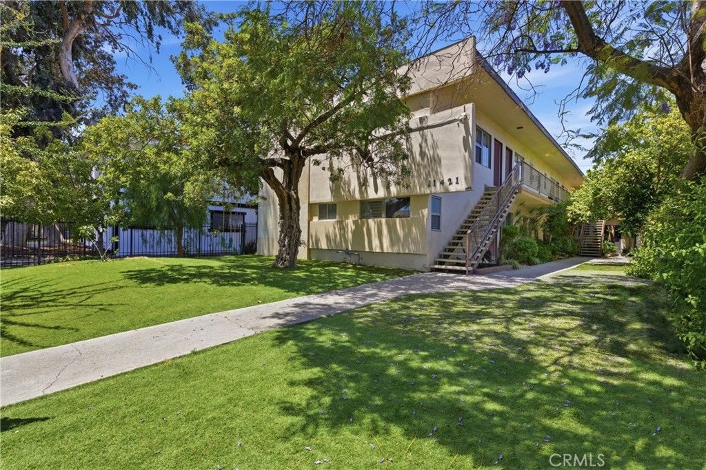 11421 Tiara Street, North Hollywood, CA 91601