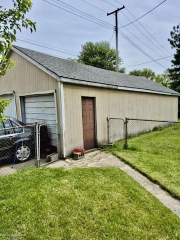 29290 Utica Road, Roseville, MI 48066