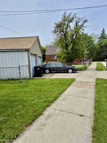 29290 Utica Road, Roseville, MI 48066