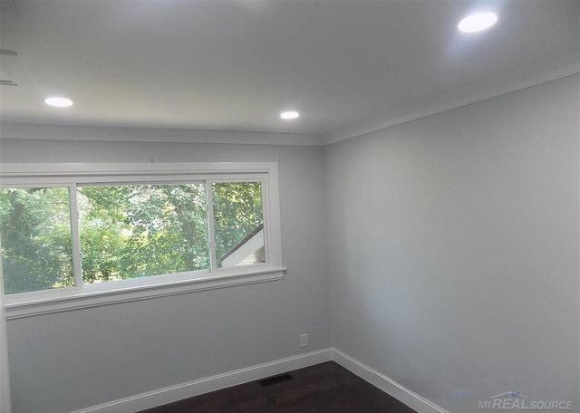 3350 Adams Road, Troy, MI 48084