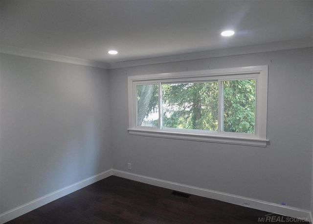 3350 Adams Road, Troy, MI 48084