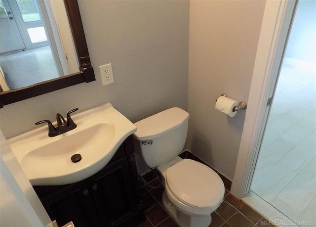 3350 Adams Road, Troy, MI 48084