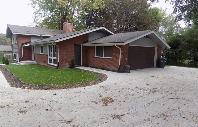 3350 Adams Road, Troy, MI 48084