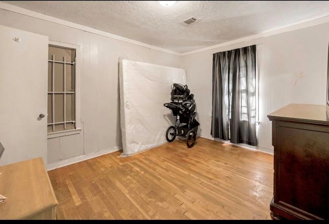 5810 Southgood Street, Houston, TX 77033