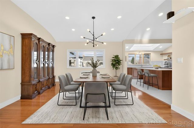 38 S Oaks Boulevard, Plainview, NY 11803