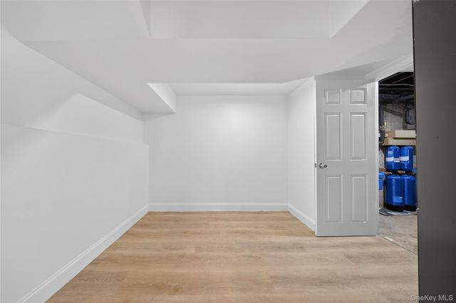 38 S Oaks Boulevard, Plainview, NY 11803