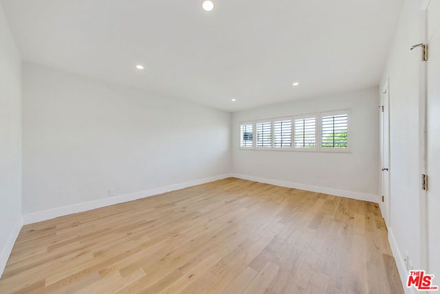339 N Oakhurst Drive 401, Beverly Hills, CA 90210