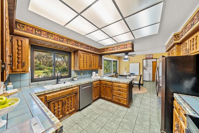 6810 Couey Ln, Penryn, CA 95663