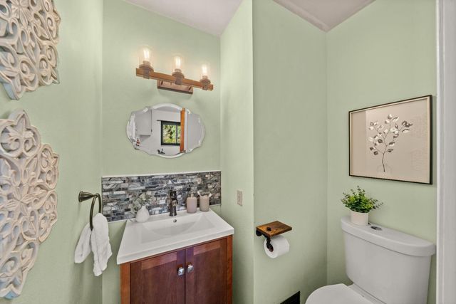 6810 Couey Ln, Penryn, CA 95663