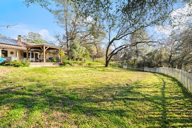 6810 Couey Ln, Penryn, CA 95663