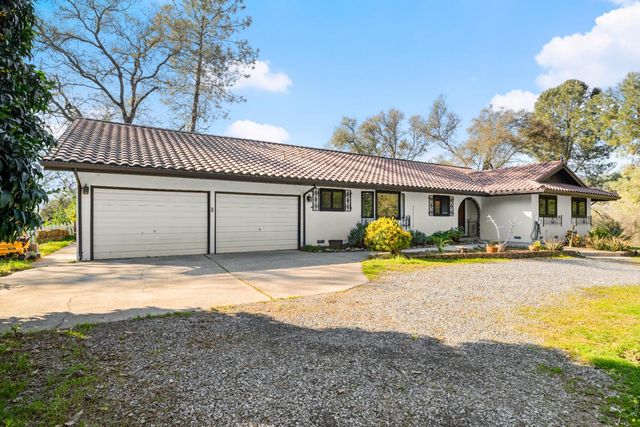 6810 Couey Ln, Penryn, CA 95663