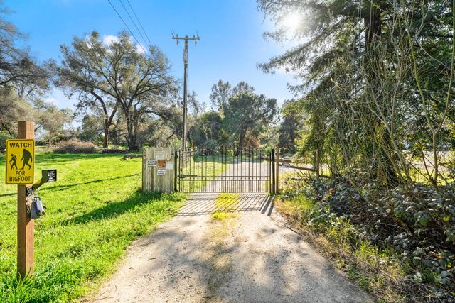 6810 Couey Ln, Penryn, CA 95663