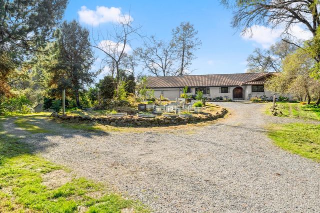 6810 Couey Ln, Penryn, CA 95663