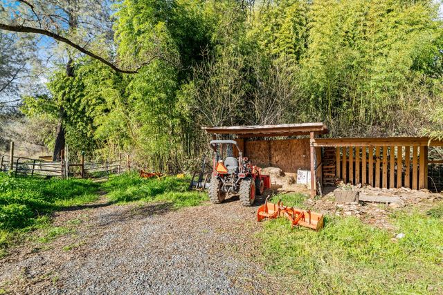 6810 Couey Ln, Penryn, CA 95663