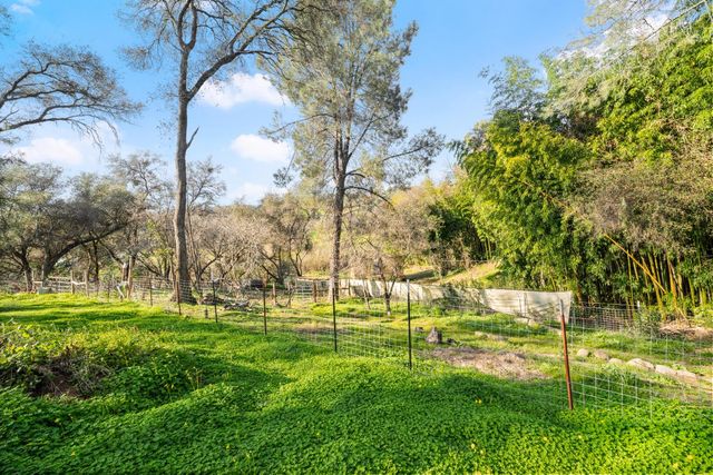 6810 Couey Ln, Penryn, CA 95663