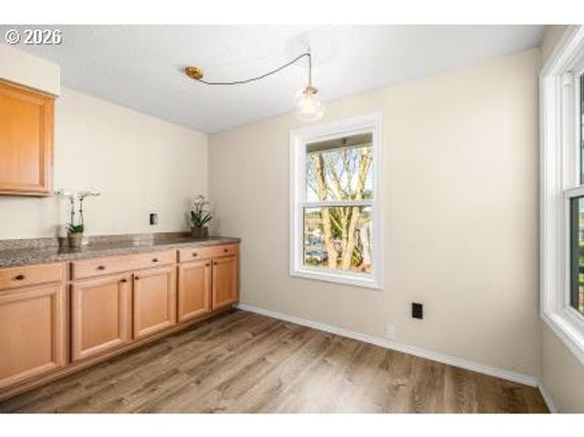 8496 Sw MOHAWK St, Tualatin, OR 97062