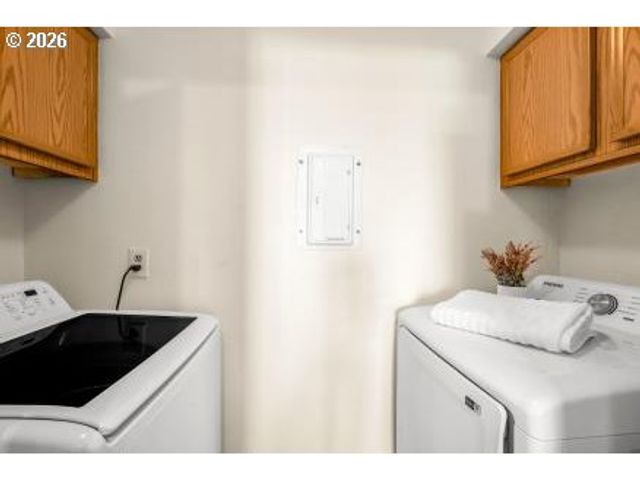 8496 Sw MOHAWK St, Tualatin, OR 97062